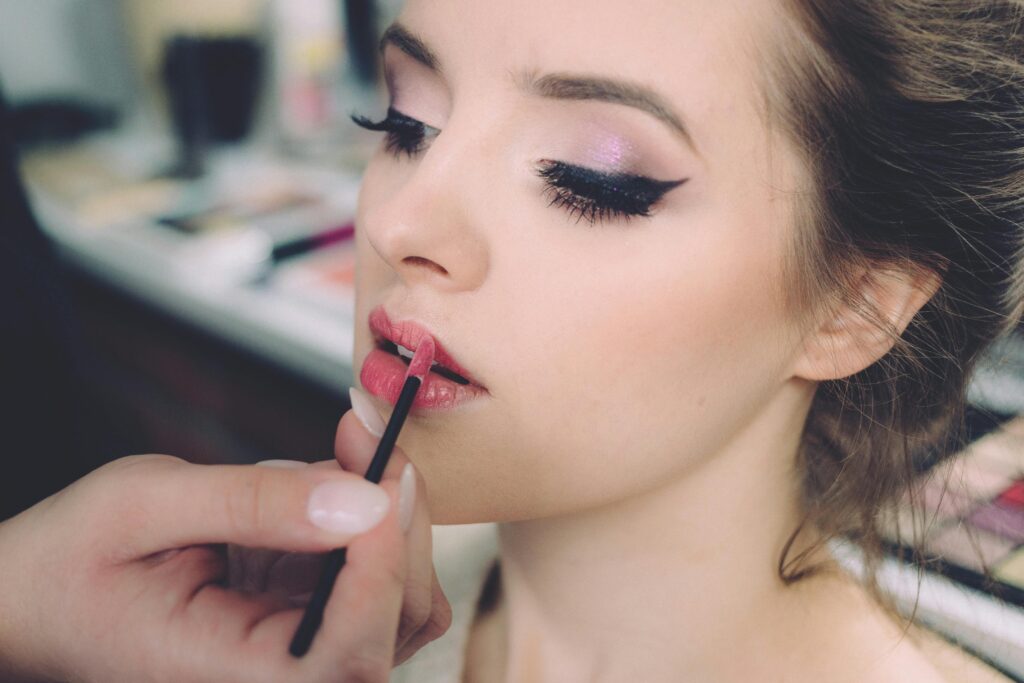 Con el Curso de maquillaje, obtén un certificado Internacional que garantiza tus habilidades, en todo el mundo